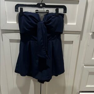 Lulu's Elegant Navy Blue Garment